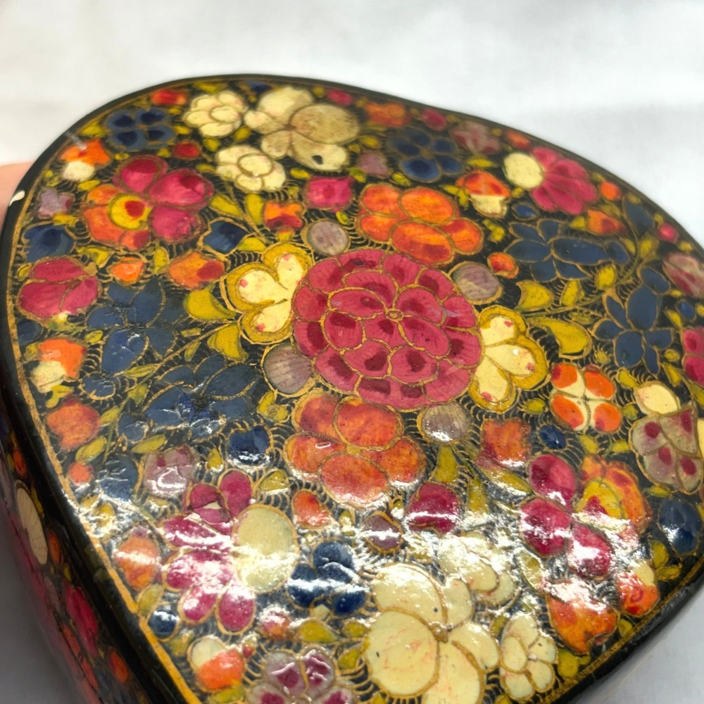 Kashmir Trinket Box Unisex Small Multicolor Good Hand Painted Heart Floral - Picture 9 of 9